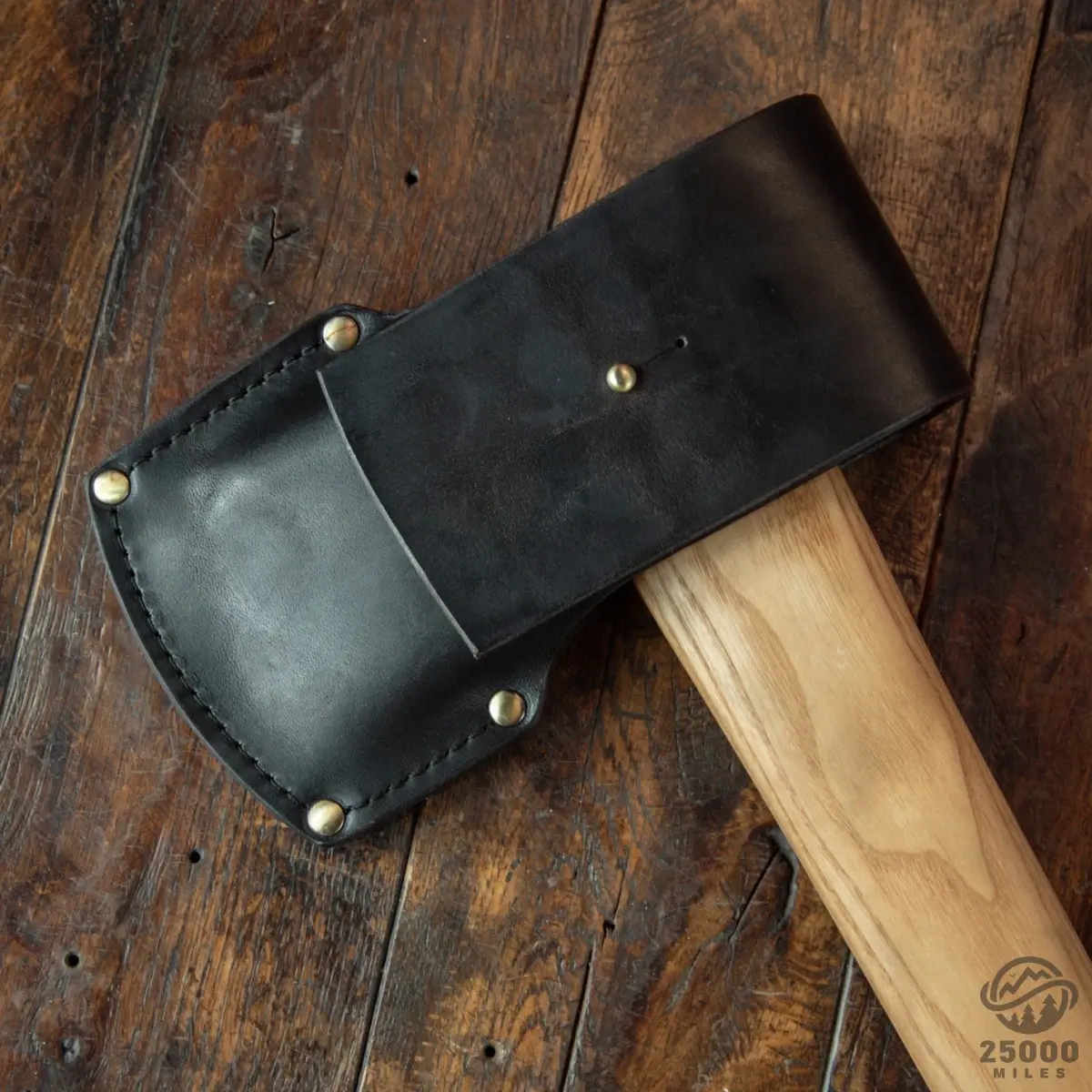 anika “leshiy” axe with leather sheath main image