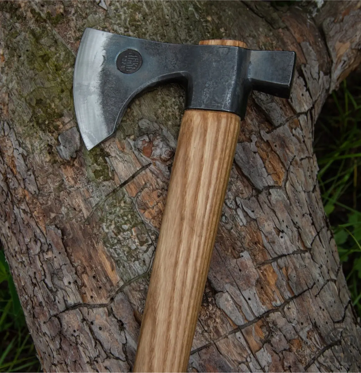 anika “leshiy” axe with leather sheath main image