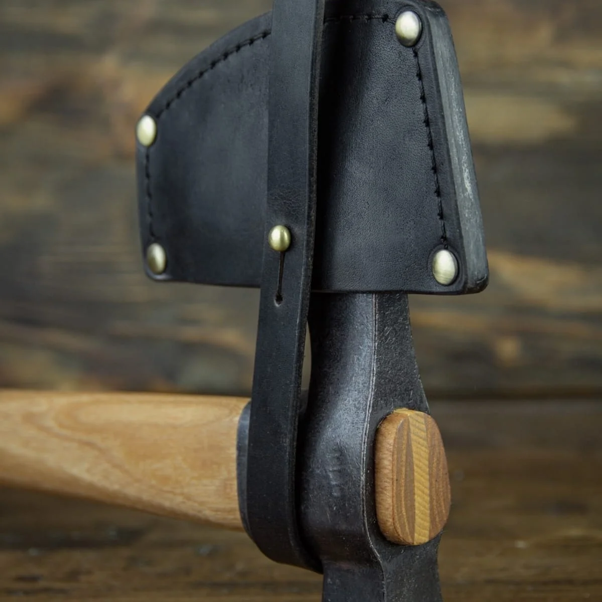 anika “viking mini” axe with leather sheath main image